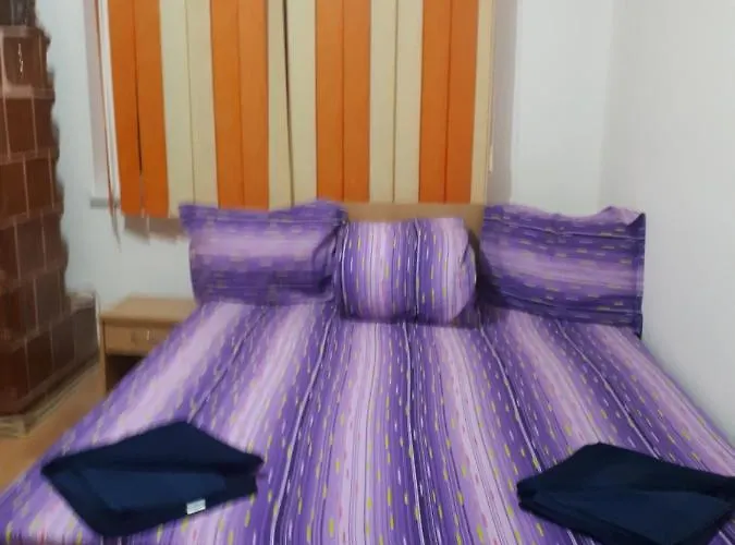 דירה 2 Semidecomandat 