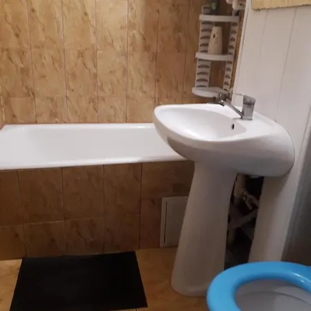 Apartament 2 Semidecomandat 