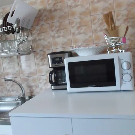 Apartament 2 Semidecomandat 